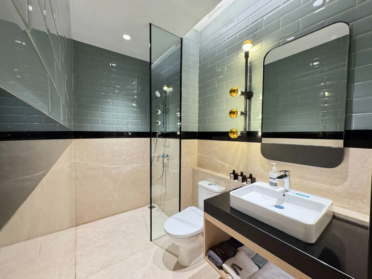 Upper West BSD City — Apartemen, Loft & SOHO Premium di CBD BSD Mulai Rp1,53 Miliar — Foto 1